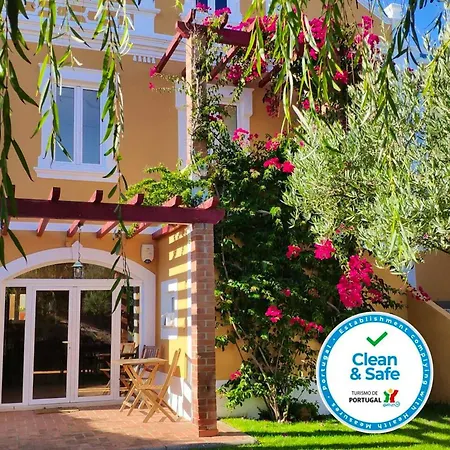 Spacious With Seaview In * Foz do Arelho