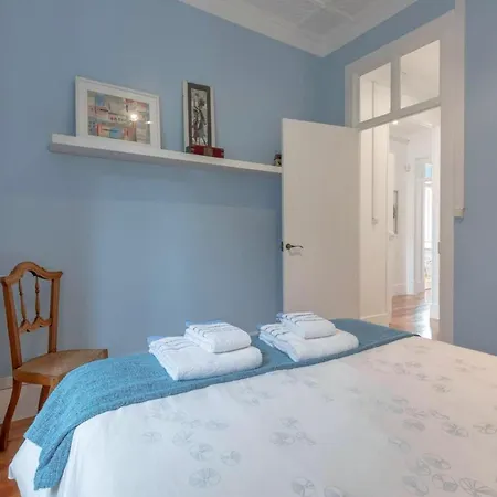 Spacious With Seaview In Foz do Arelho