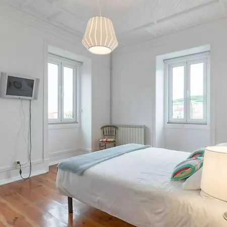 Spacious With Seaview In Βίλα Foz do Arelho