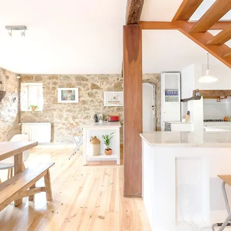 Spacious With Seaview In *