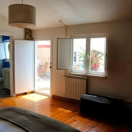 Βίλα Spacious With Seaview In
