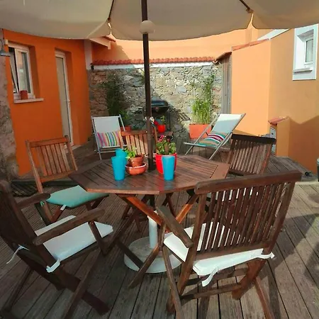 Βίλα Spacious With Seaview In *